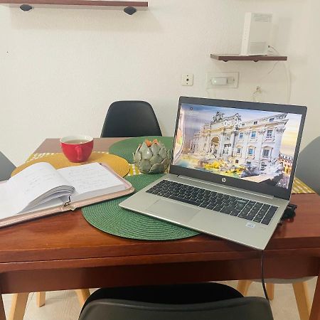 Cozy 2-Bedroom Serviced Apartment With Netflix Sagunto Eksteriør billede