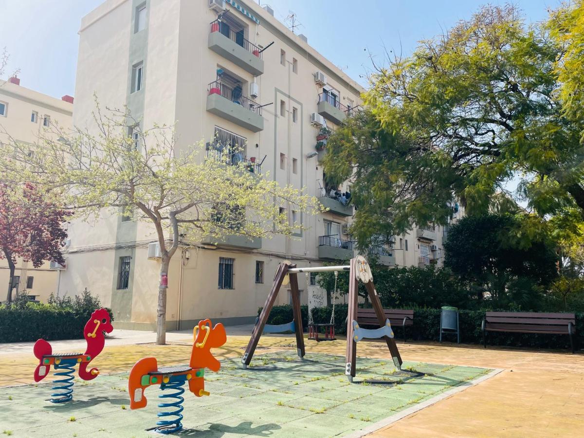 Cozy 2-Bedroom Serviced Apartment With Netflix Sagunto Eksteriør billede
