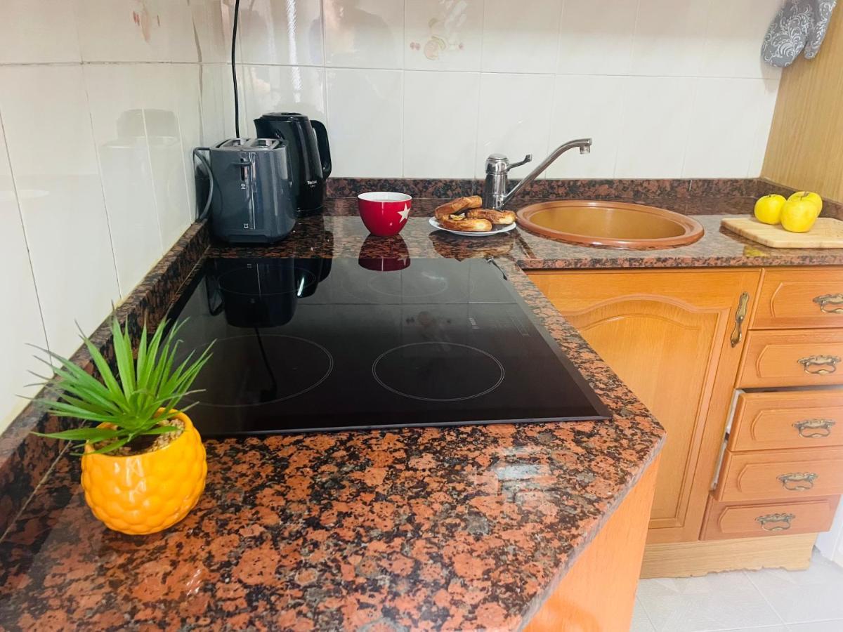 Cozy 2-Bedroom Serviced Apartment With Netflix Sagunto Eksteriør billede